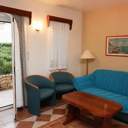 Apartment By The Sea - 3197 *