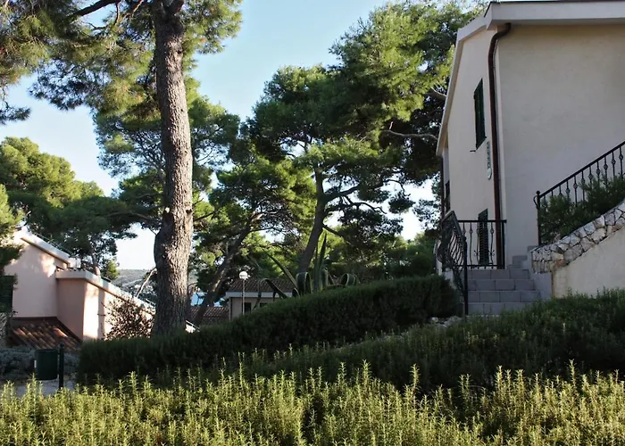 Apartment By The Sea - 3197